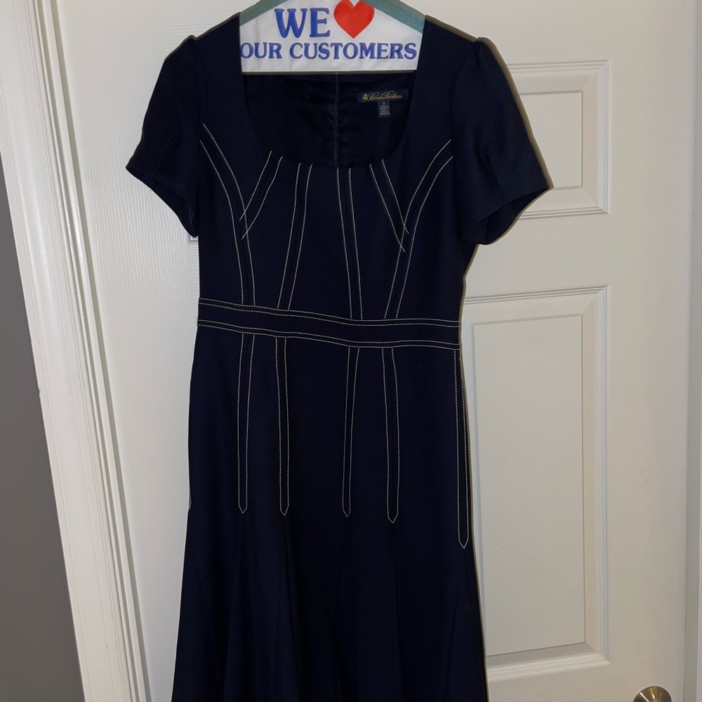 Brooks Brothers size 2 elegant navy dress with white stitching (pleated, wool)